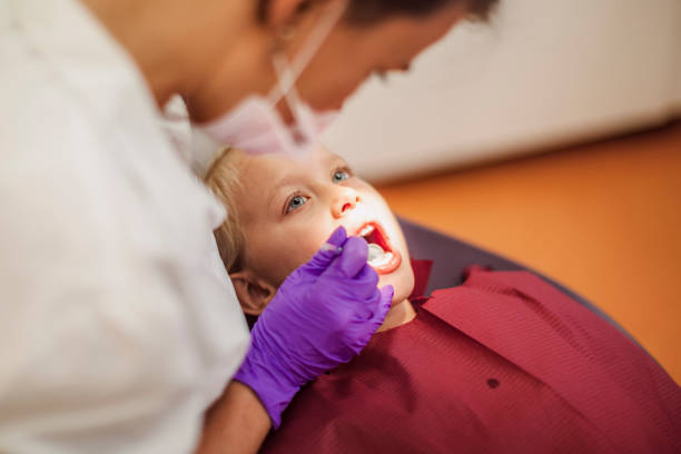 Best Emergency Tooth Extraction in Samoset, FL